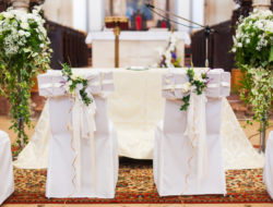 Comment décorer votre église de mariage
