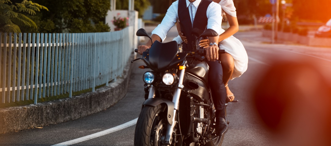 arrivée mariage moto